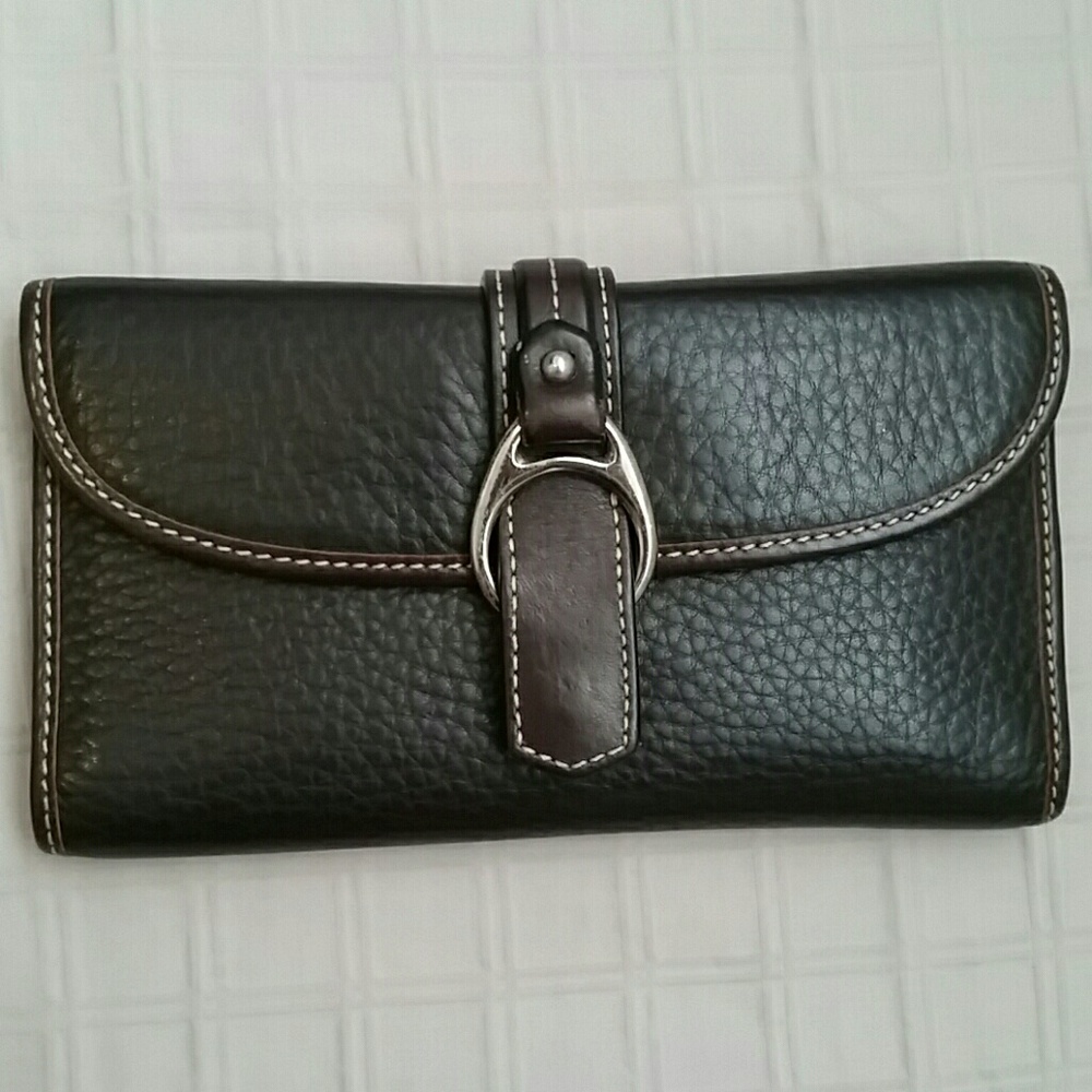 Dooney & Bourke leather wallet